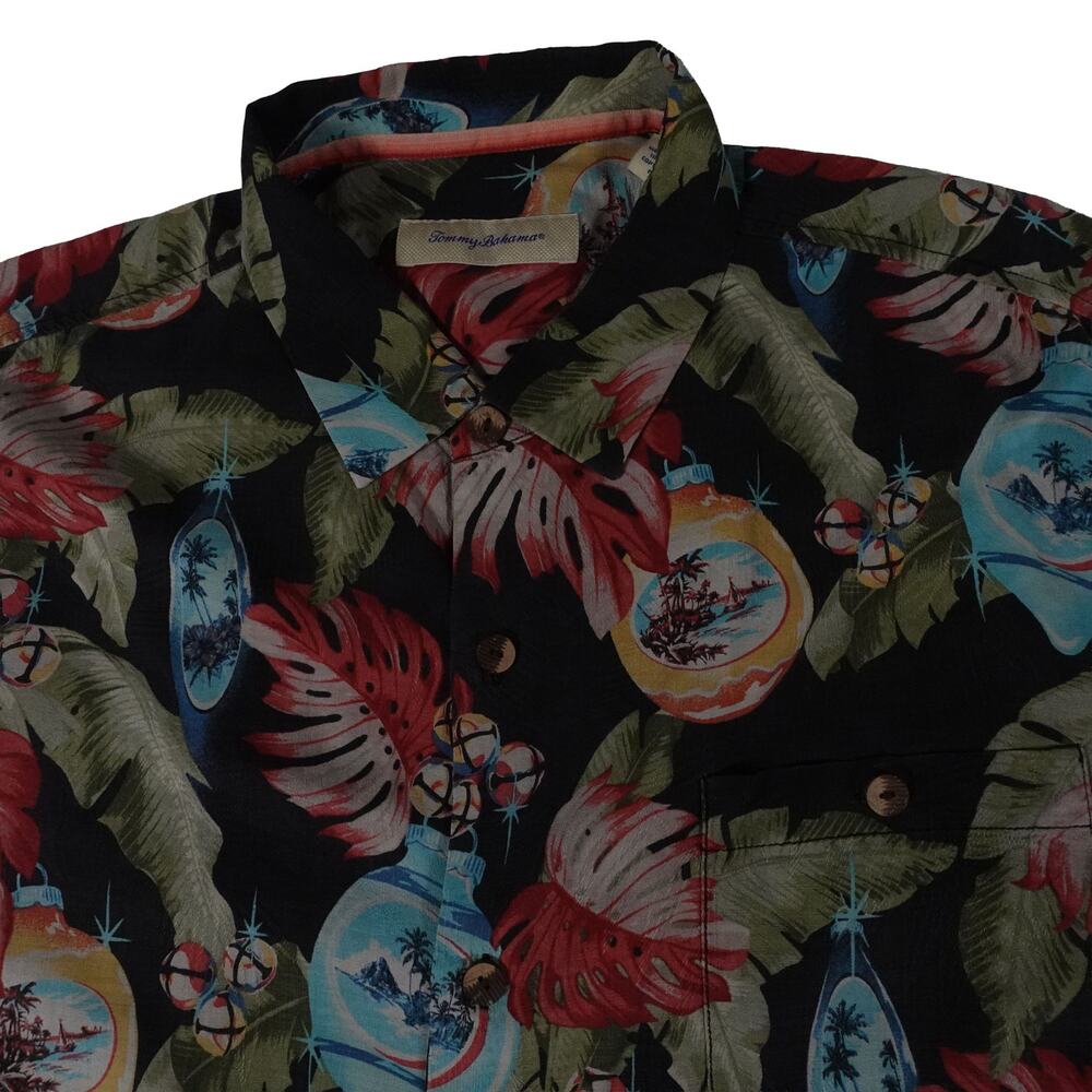 Tommy Bahama Silk Christmas Floral Leaf Hawaiian Button Up Camp Shirt Men's XL